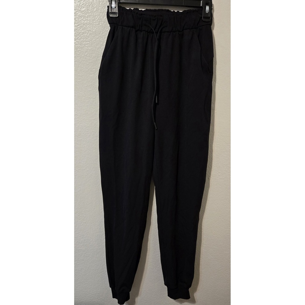 Lululemon License to Train High-Waisted Jogger Pants Pockets Drawstring Size 2